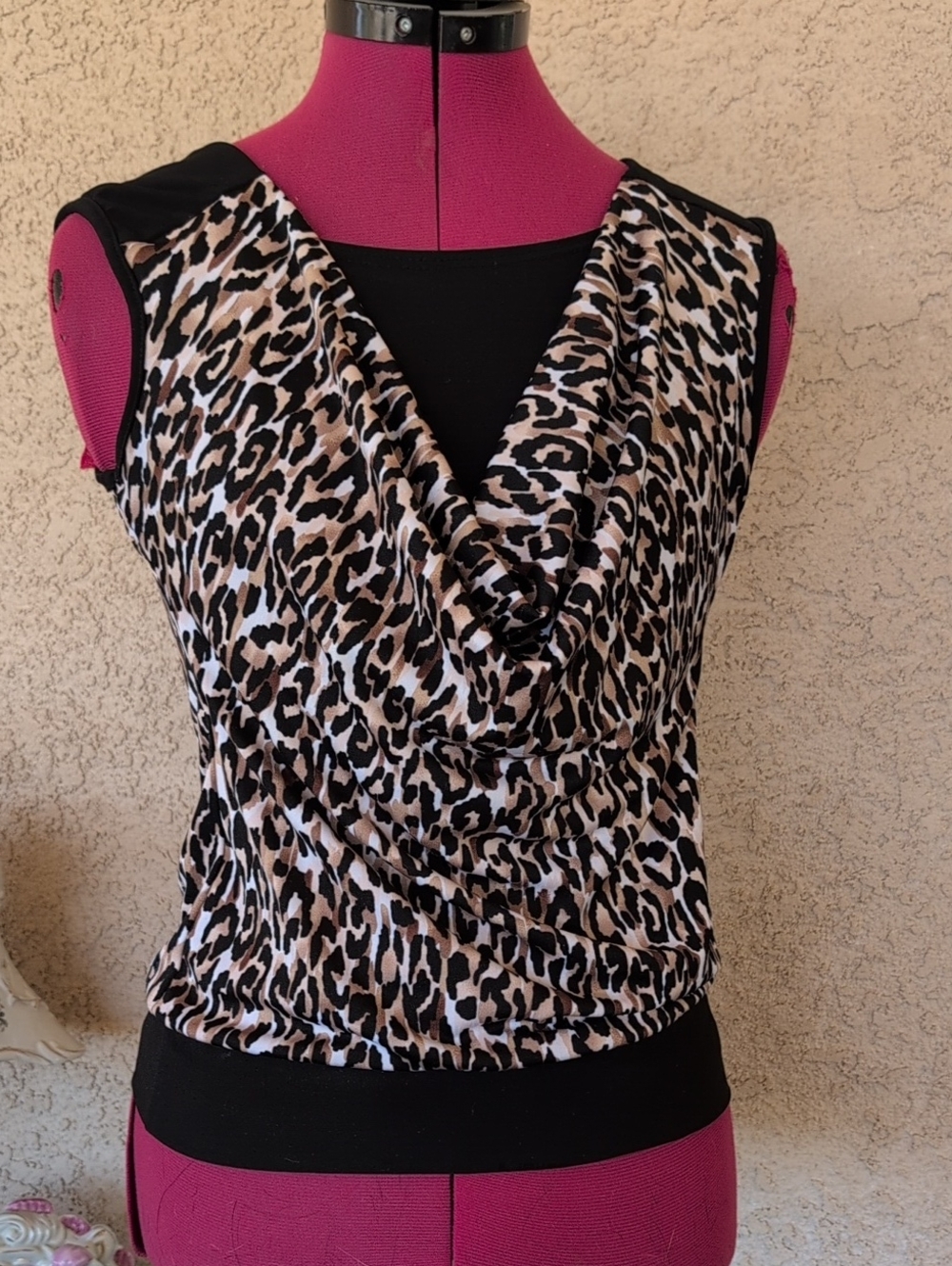 Drape-Neck Leopard Cheetah Print Tunic Top - Black & Brown sz  Petite Small